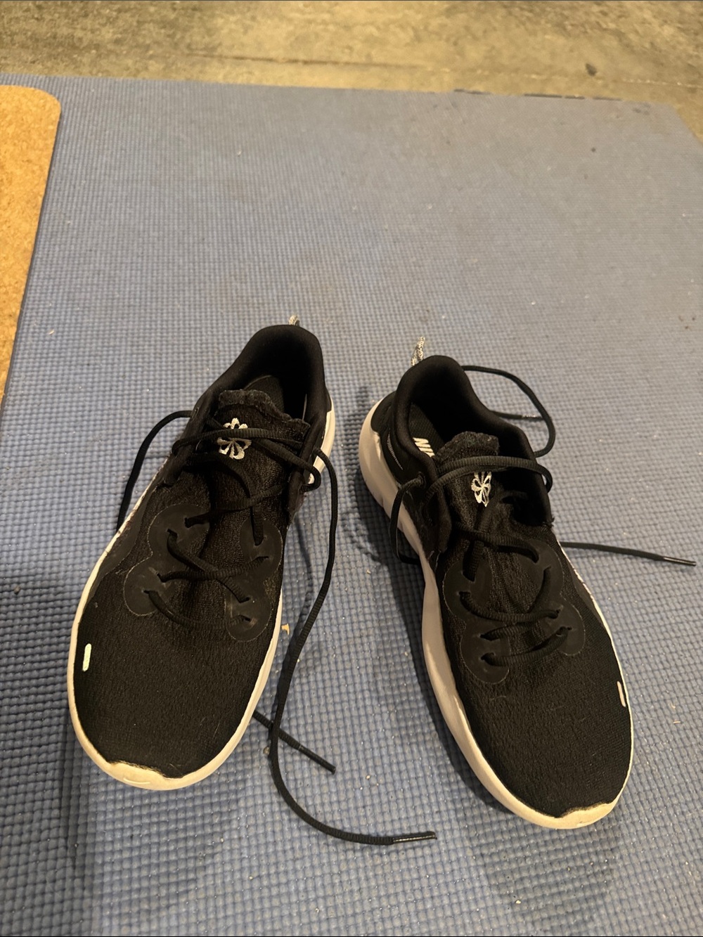 Nike Black and White Lightweight Trainers